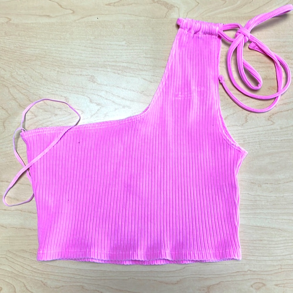 Barely worn. Aerie one shoulder top- Medium